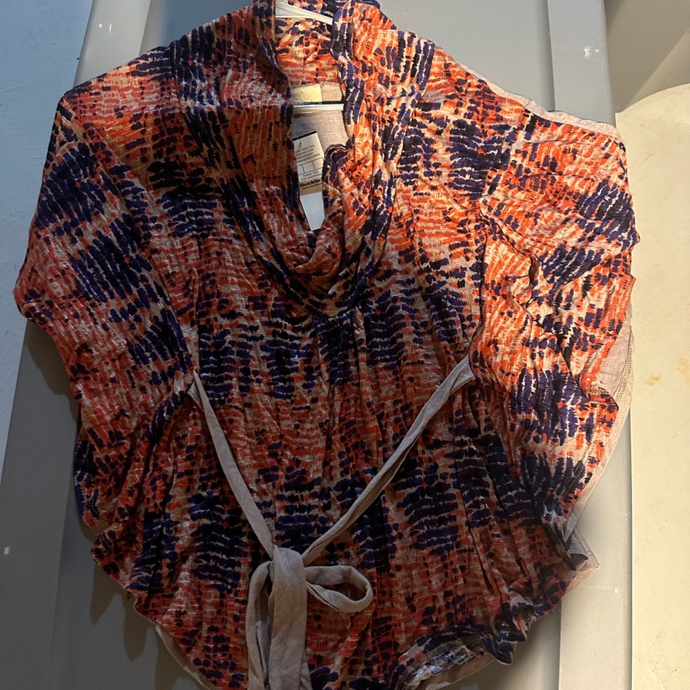 Buckle Vibrant Orange and Blue Blouse